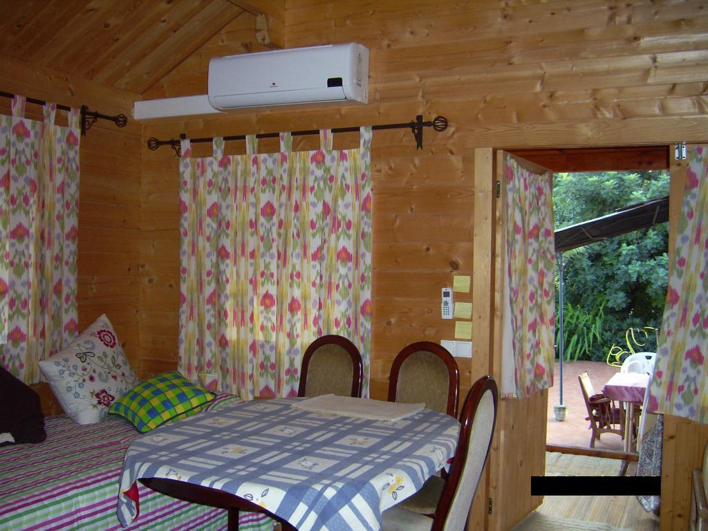 Hébergement de vacances Wooden Bungalow *