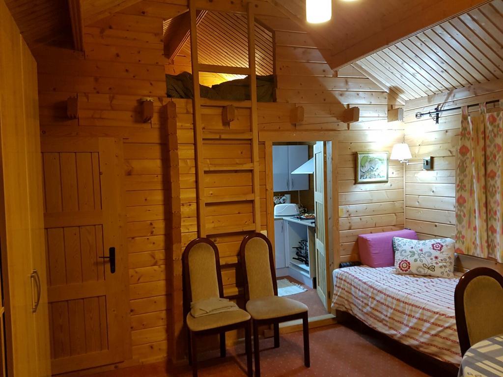 Wooden Bungalow Hébergement de vacances *