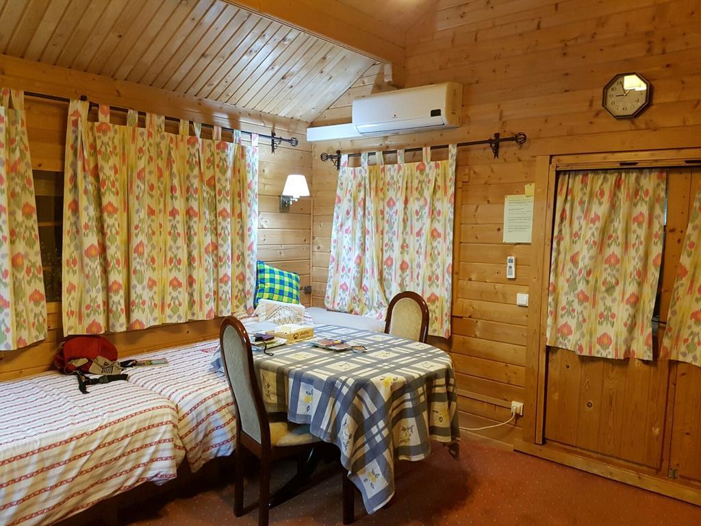 Wooden Bungalow Vakantiehuis Palma de Mallorca